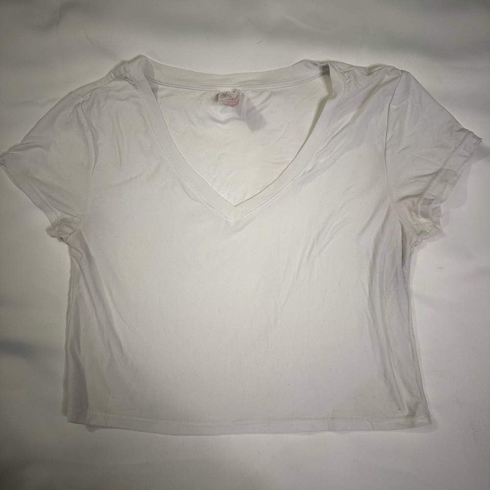 No Boundaries White V-Neck Crop Top